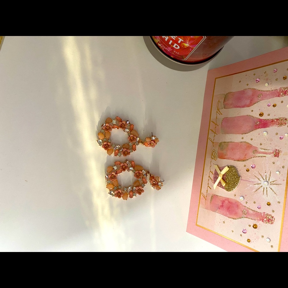 Pink, Silver and coral errands.
